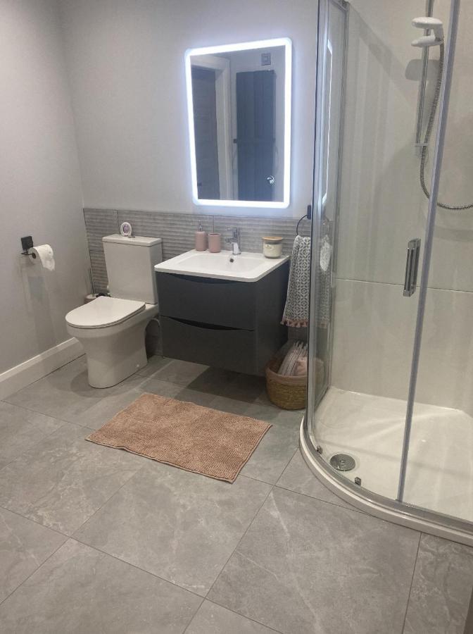 Modern 3-Bed Apartment In Magherafelt Sleeps 8 Ngoại thất bức ảnh